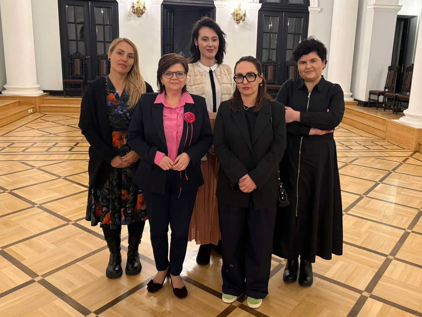„To jest nasze wołanie o pomoc”. Gorzkie refleksje, lawina postulatów i deklaracje po spotkaniu z Leszczyną „To jest nasze wołanie o pomoc”. Gorzkie refleksje, lawina postulatów i deklaracje po spotkaniu z Leszczyną