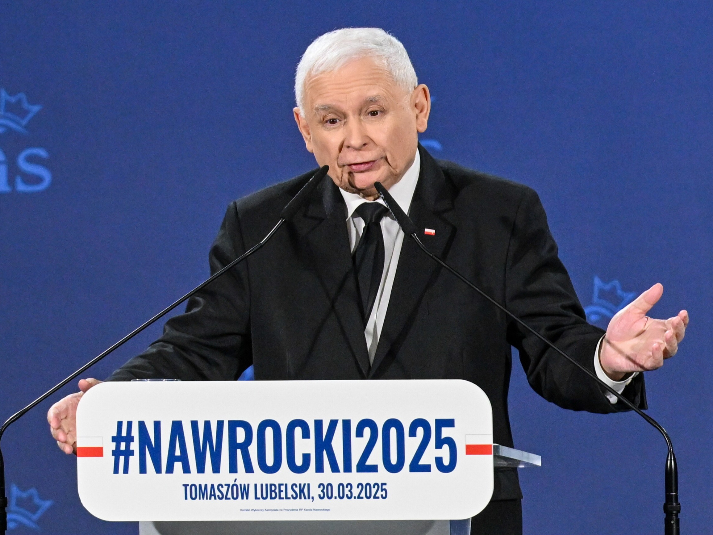 Jarosław Kaczyński w sympatycznym tonie o Rafale Trzaskowskim. Pojawiły się gwizdy Jarosław Kaczyński w sympatycznym tonie o Rafale Trzaskowskim. Pojawiły się gwizdy