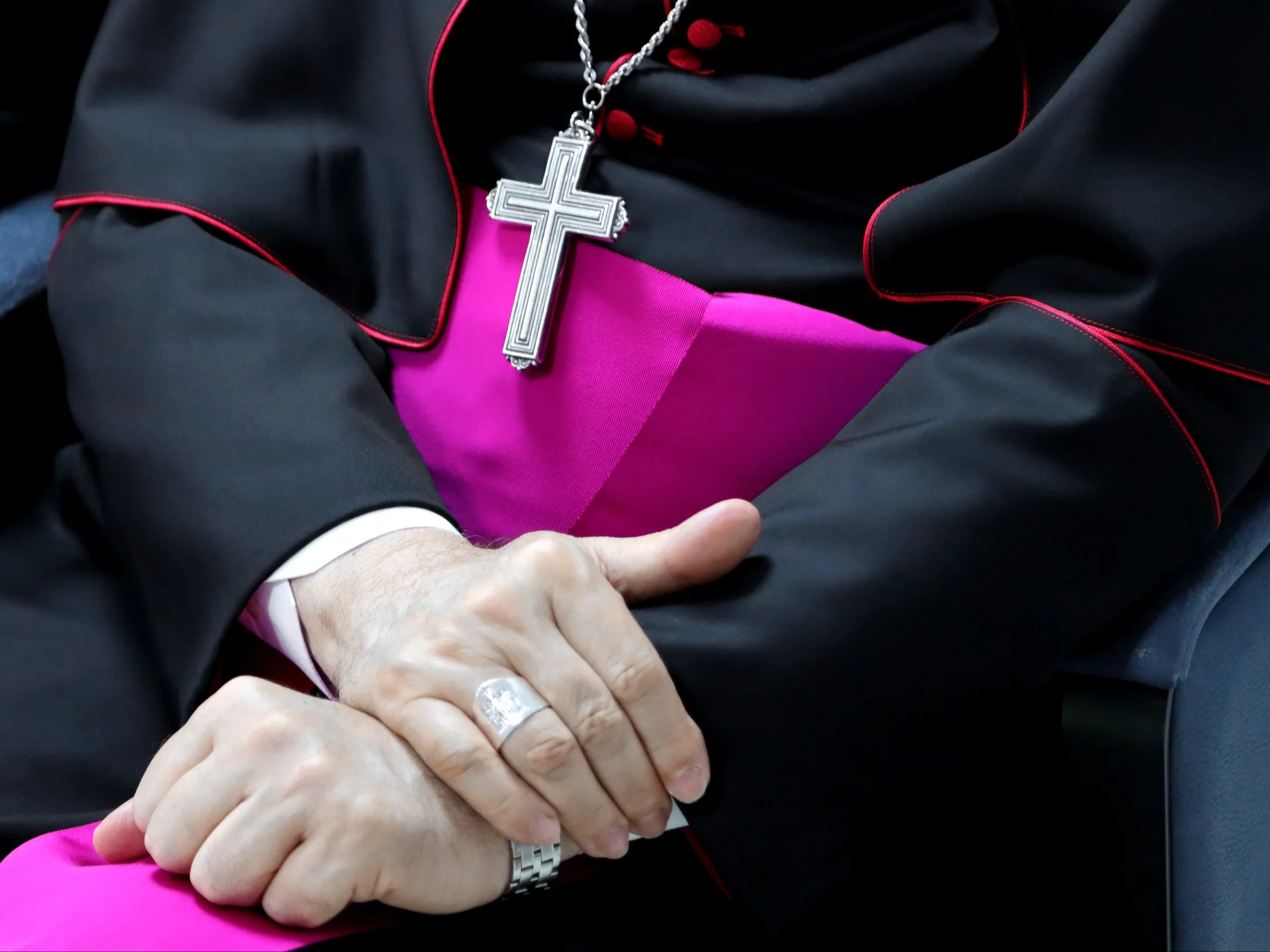 Polscy biskupi podzieleni. Ważna decyzja coraz bardziej się oddala Polscy biskupi podzieleni. Ważna decyzja coraz bardziej się oddala