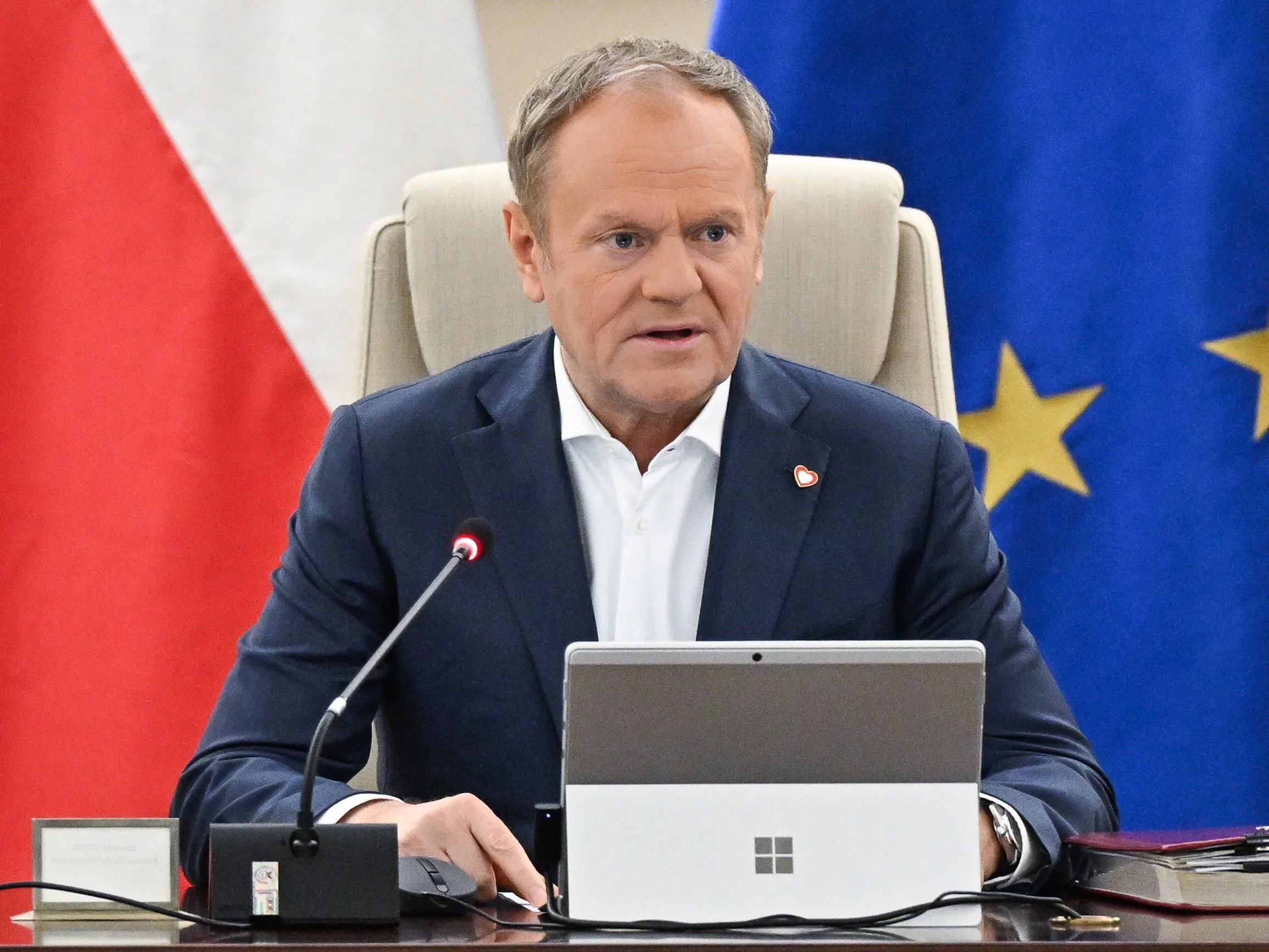Tusk o szkoleniach wojskowych. Wspomniał o 100 tys. ochotników w ciągu roku Tusk o szkoleniach wojskowych. Wspomniał o 100 tys. ochotników w ciągu roku