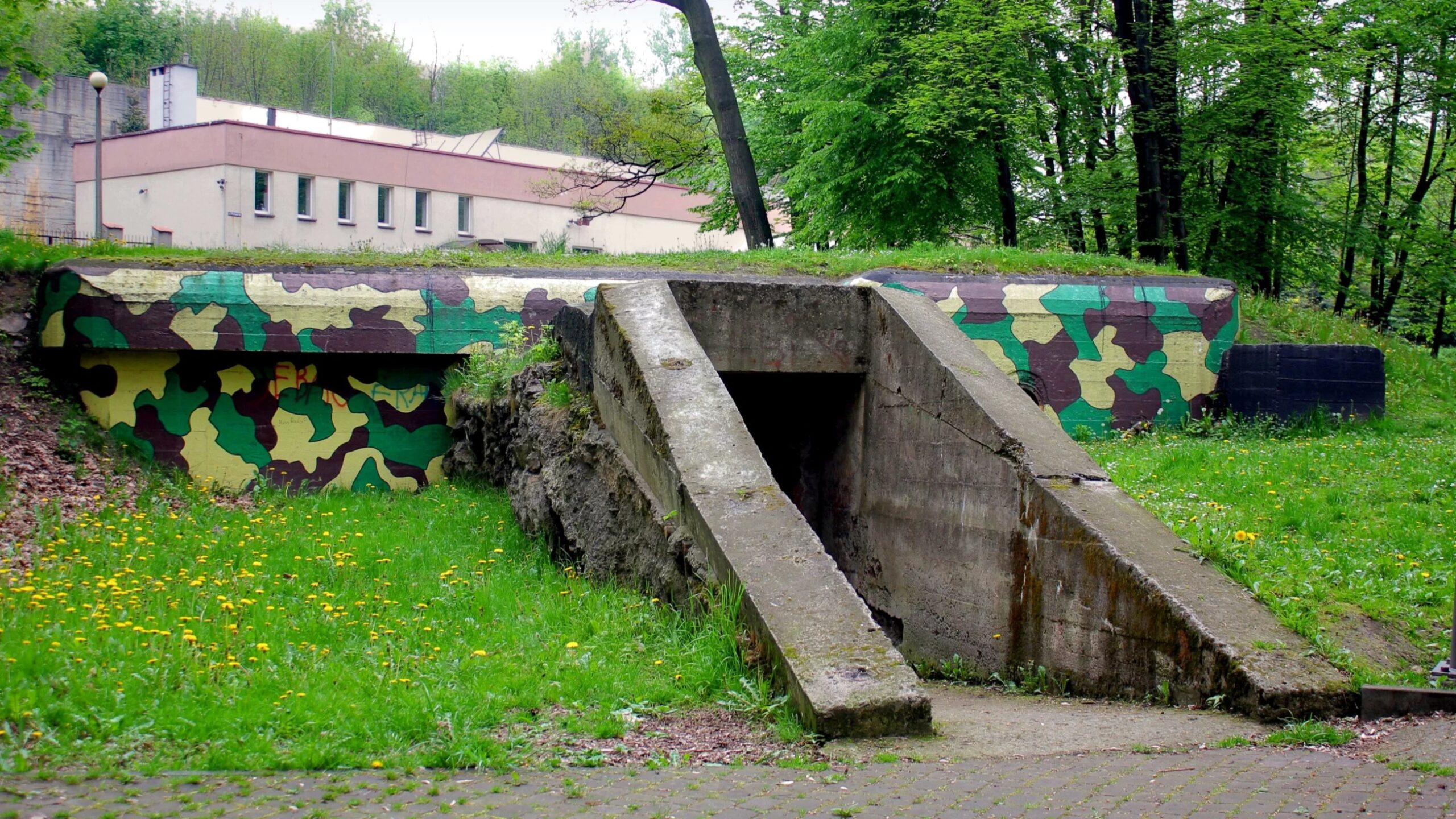 W Polsce są schrony dla czterech proc. populacji. „Mamy tu pewien błąd podejściowy” W Polsce są schrony dla czterech proc. populacji. „Mamy tu pewien błąd podejściowy”