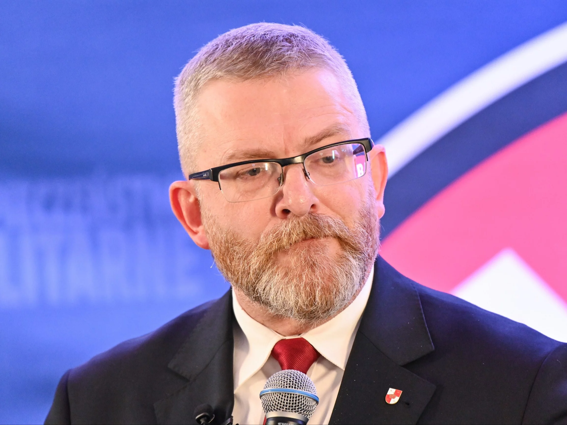 Awantura w szpitalu w Oleśnicy. Poseł Braun i „obywatelskie zatrzymanie” Awantura w szpitalu w Oleśnicy. Poseł Braun i „obywatelskie zatrzymanie”