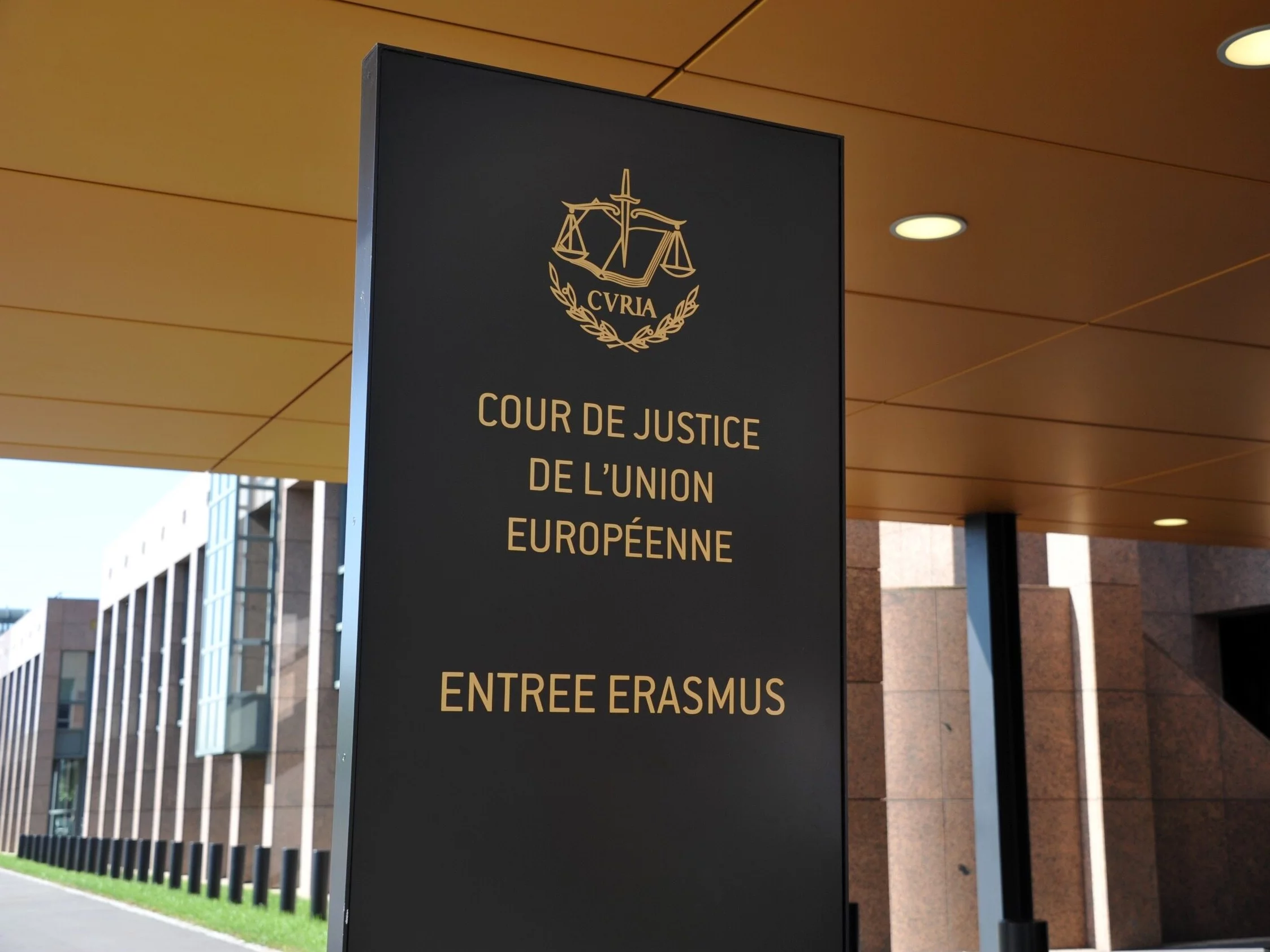 Komisja Europejska pozwała Polskę przed TSUE. Dwukrotnie